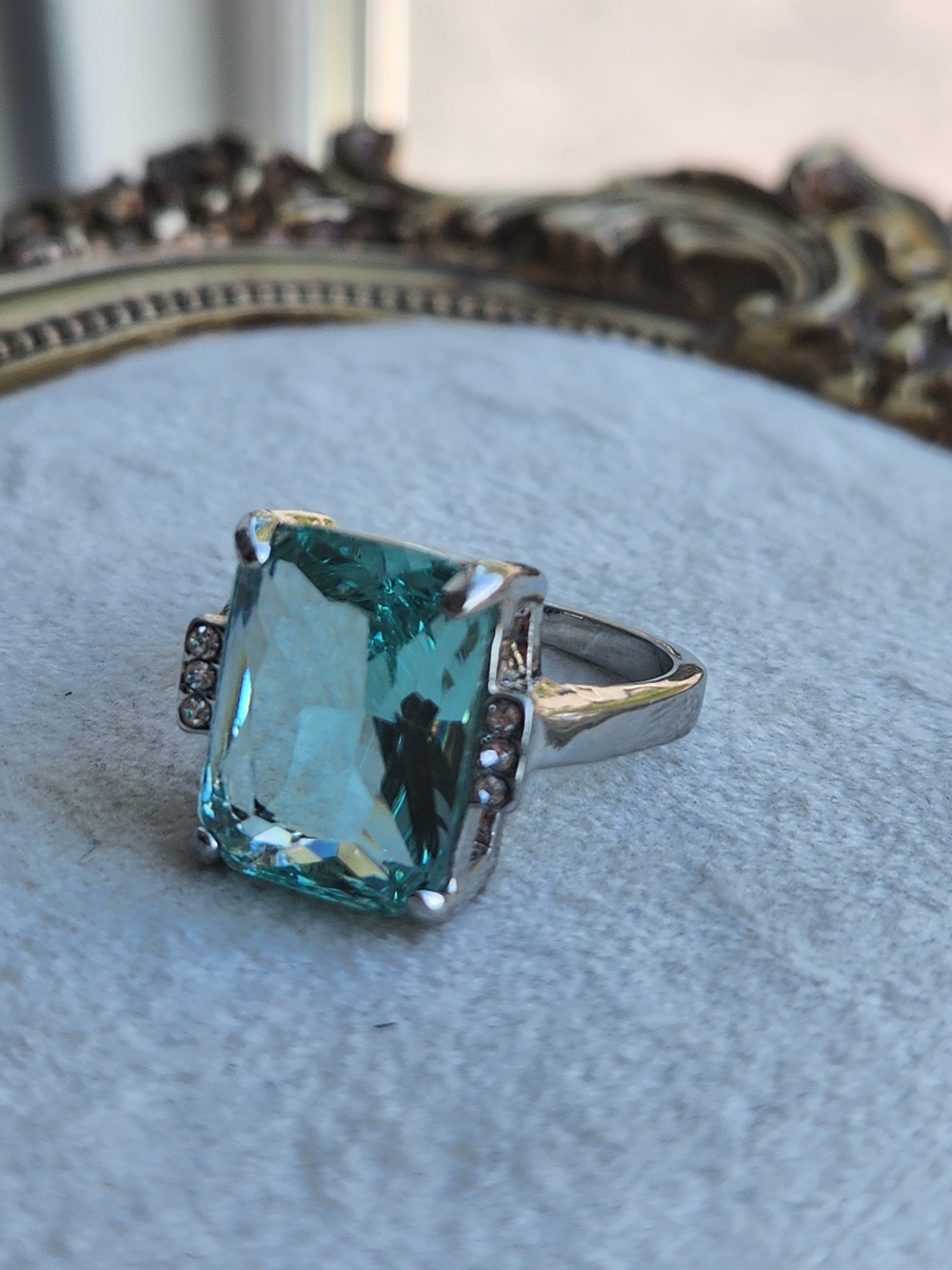 Vintage 925 Sterling Silver Statement Ring Aqua Blue Emerald-Cut Glass Stone 9.7 - Picture 3 of 8
